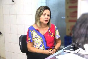Ana é nutricionista e gerente do restaurante. Foto: Lucas Ferreira