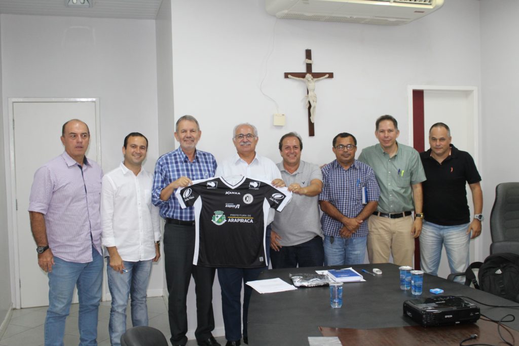 Ao final da reunião, gestores firmaram parceria em prol do Gigante Arapiraquense