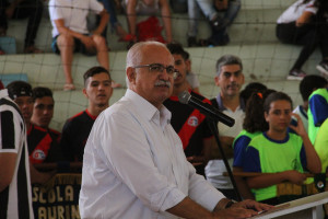 Prefeito relembra da época dos Jogos da Primavera, evento que antecedeu os Jogos Escolares de Arapiraca (Jear) - (Fotos: Genival Silva)