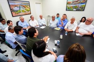 Prefeito Luciano Barbosa e senador Renan Calheiros debatem novos investimentos para Arapiraca