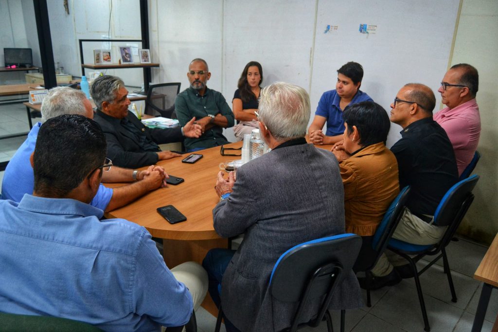 Prefeitura fortalece parceria com CRECI para valorização de corretores de imóveis em Arapiraca